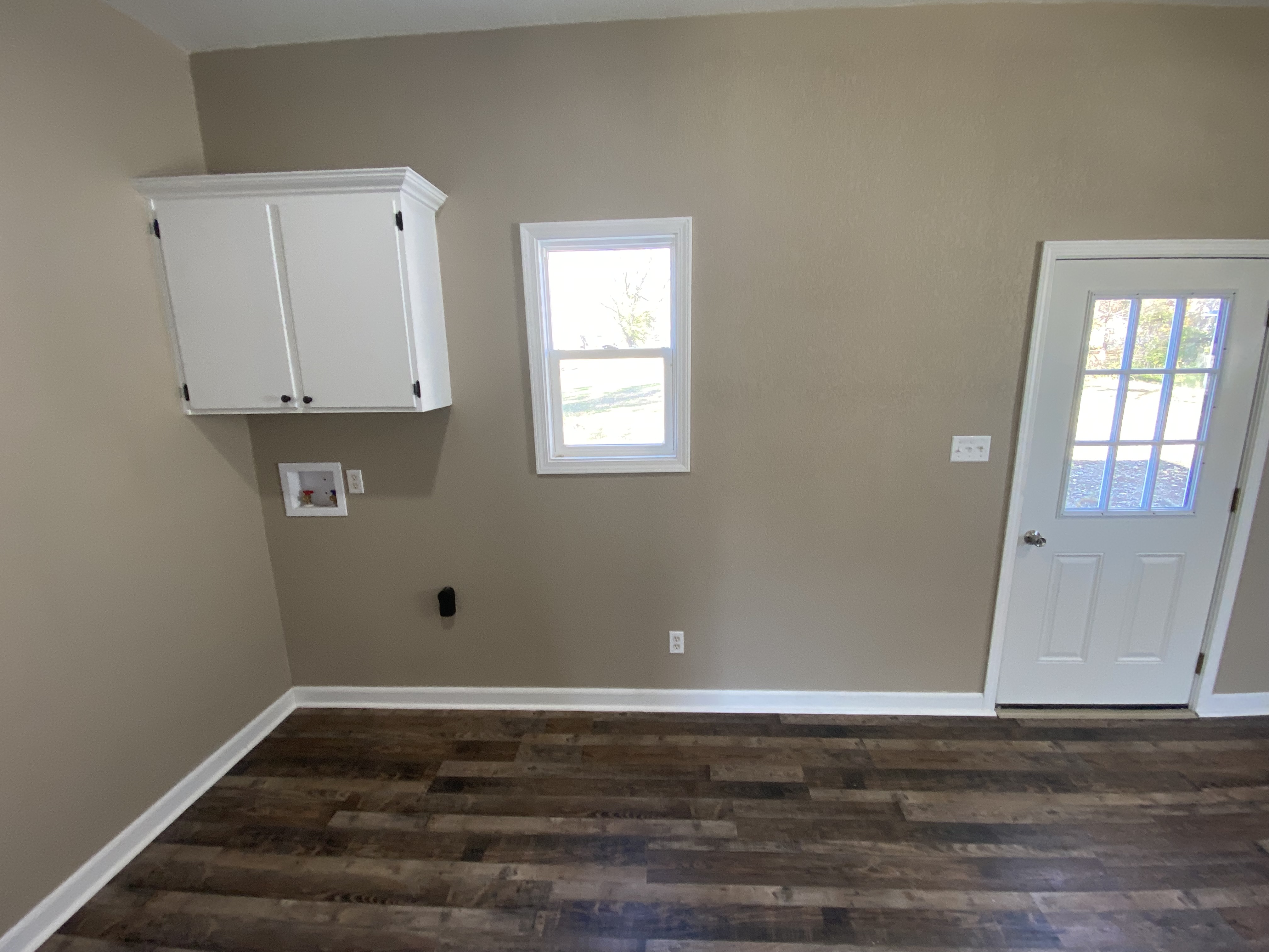 711 E Jefferson Pics 2.jpg